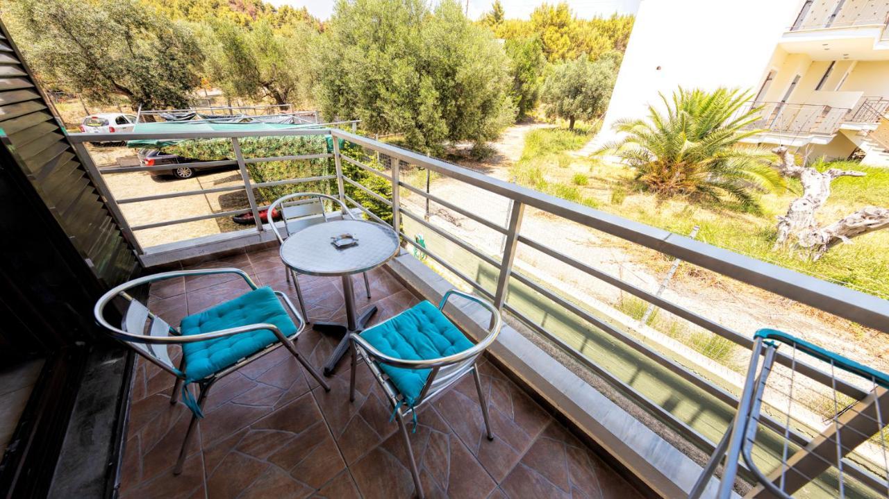 Salonikiou Beach Apartments Akti Salonikiou Eksteriør billede