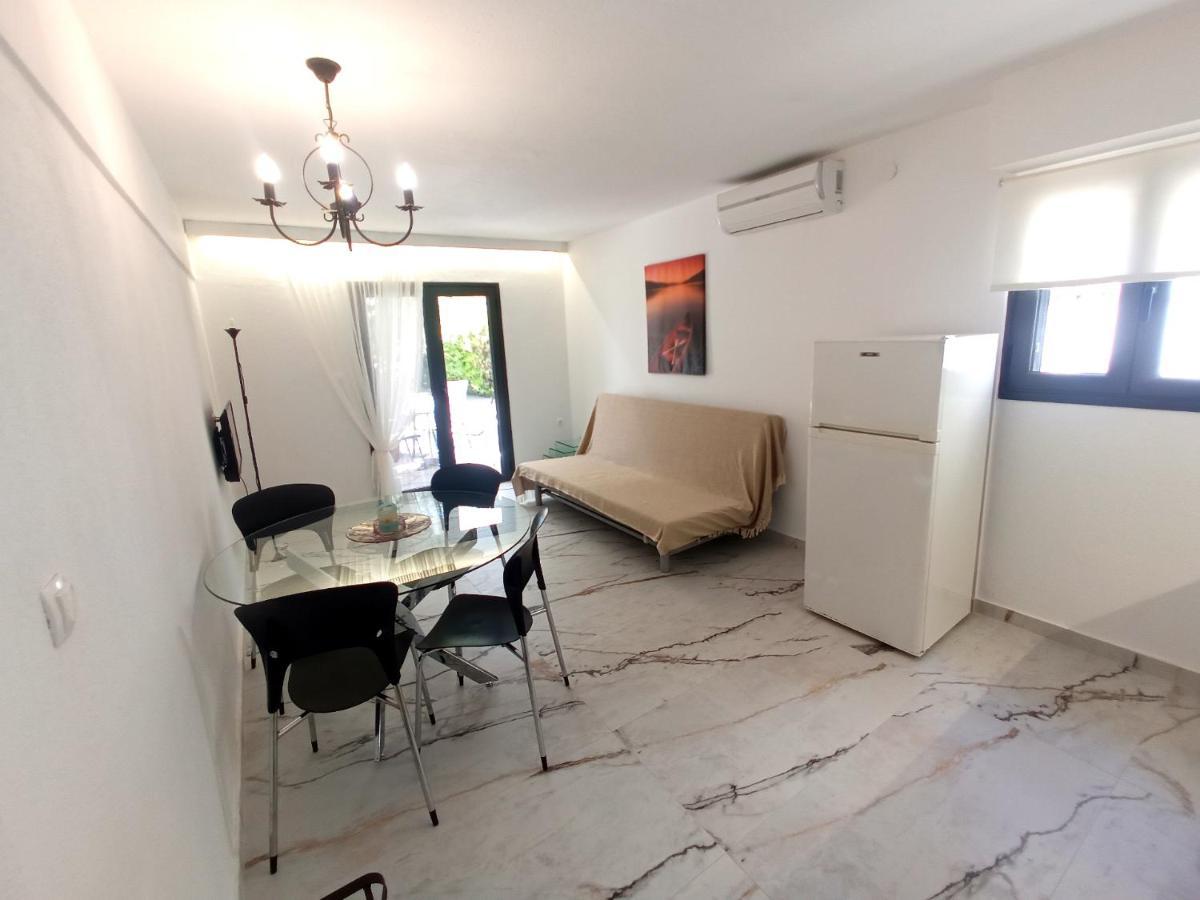 Salonikiou Beach Apartments Akti Salonikiou Eksteriør billede